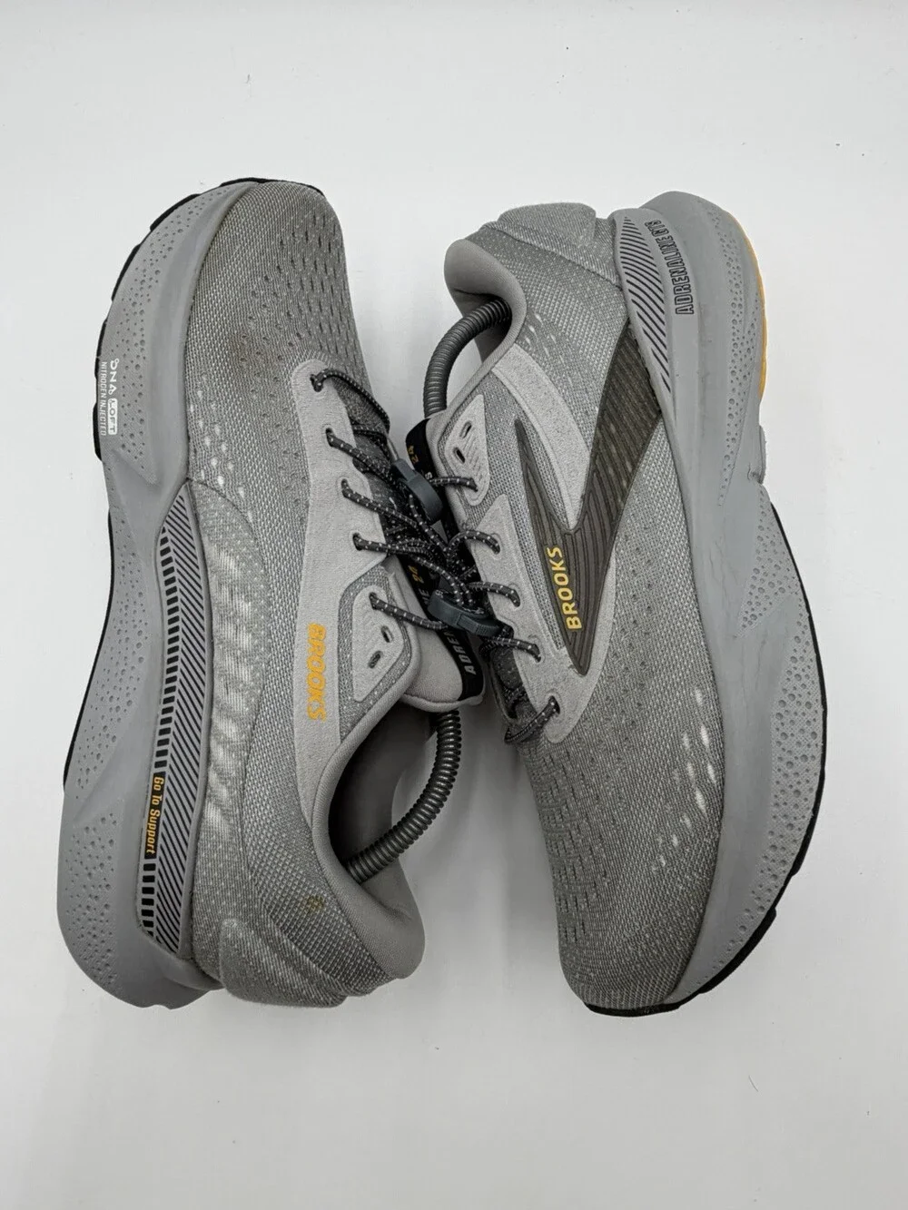 Brooks Adrenaline GTS 24 Men's Size 10 2E  Alloy/White/Gold Fusion Low Top